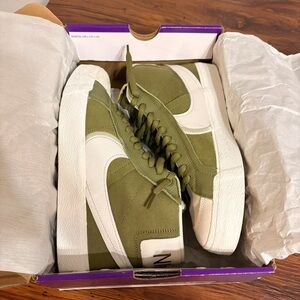 NWT Nike Zoom Blazer MID
